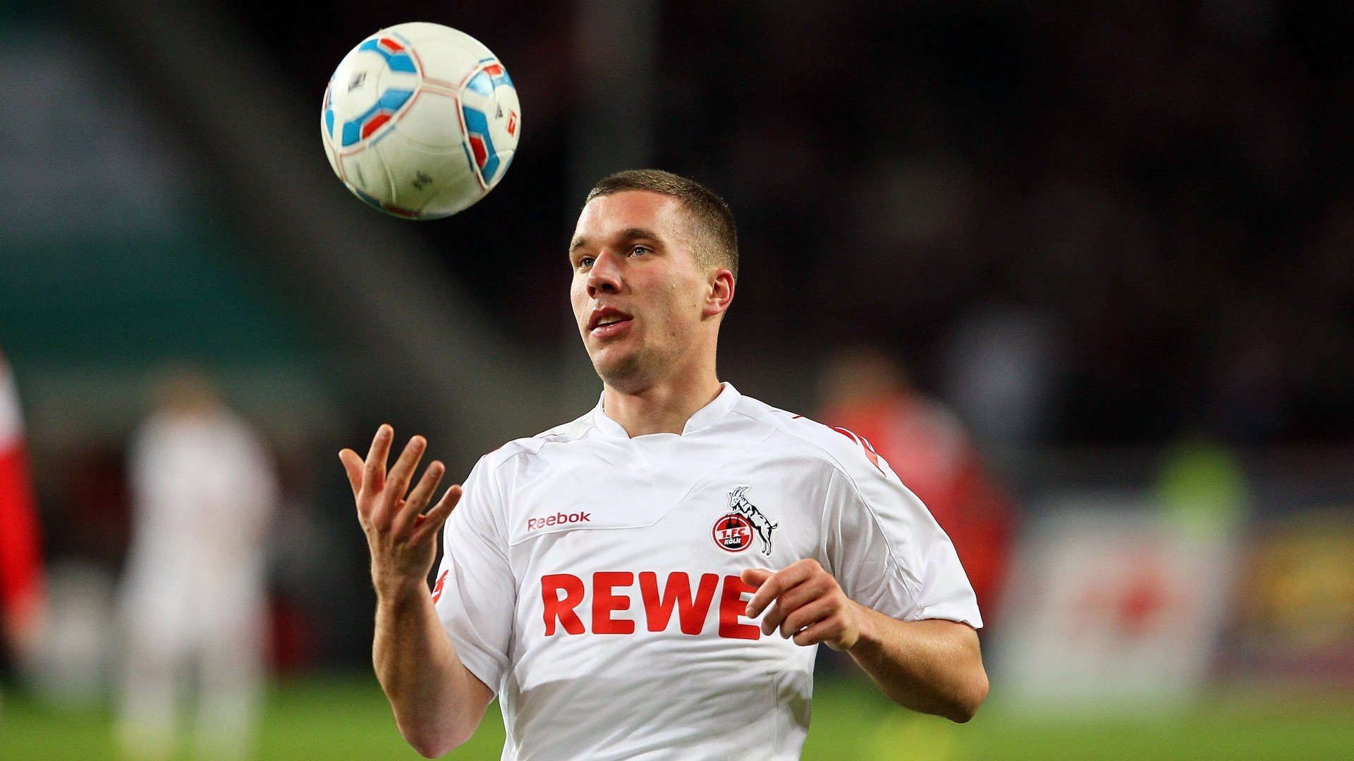 决赛赛况：李冰洁泳姿流畅节奏精准，李冰洁游泳视频