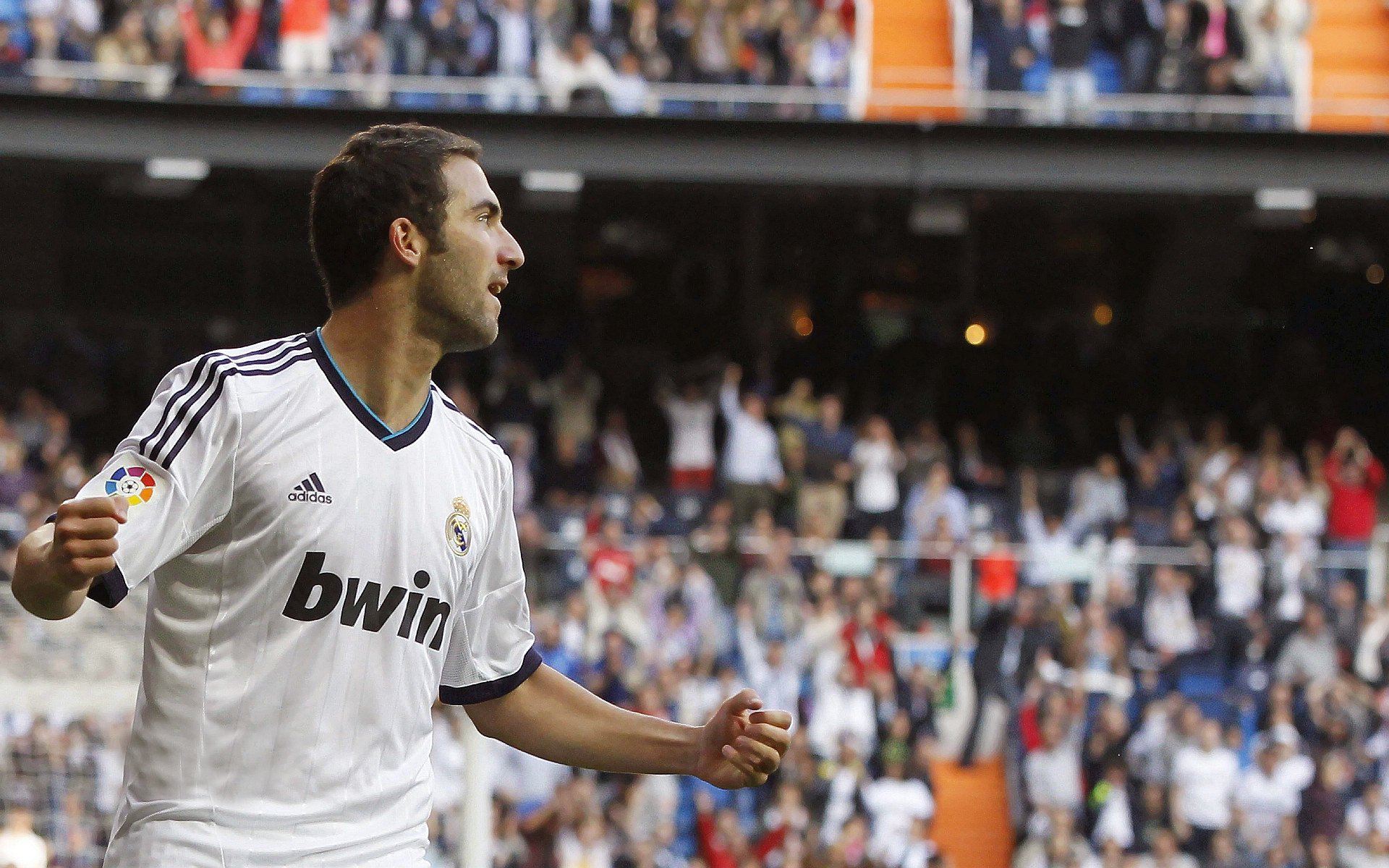 巴西队在南美预赛中领跑，全力备战世界杯