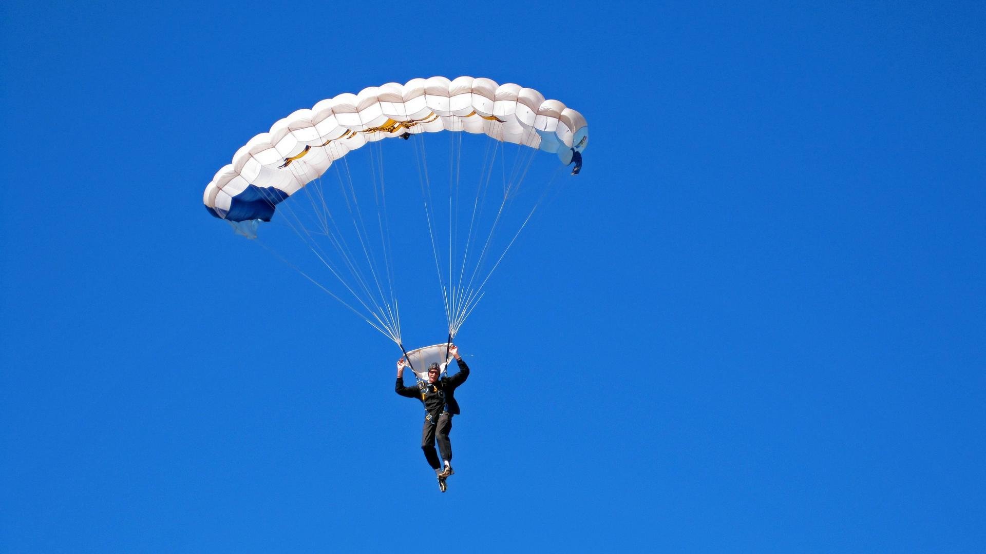 新闻中心组织社会公益活动,公益新闻报道